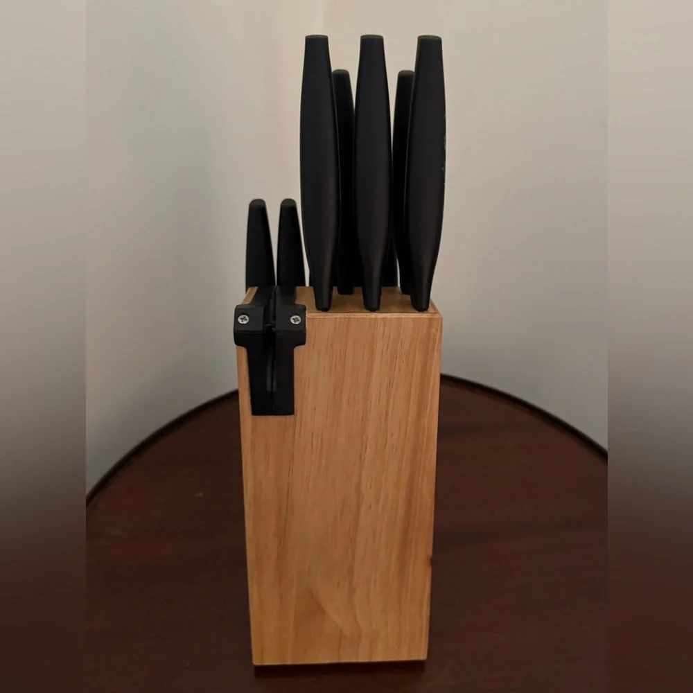 Wooden Holder, 10 Piece Stainless Steel Knife Set with Built-In Sharpener